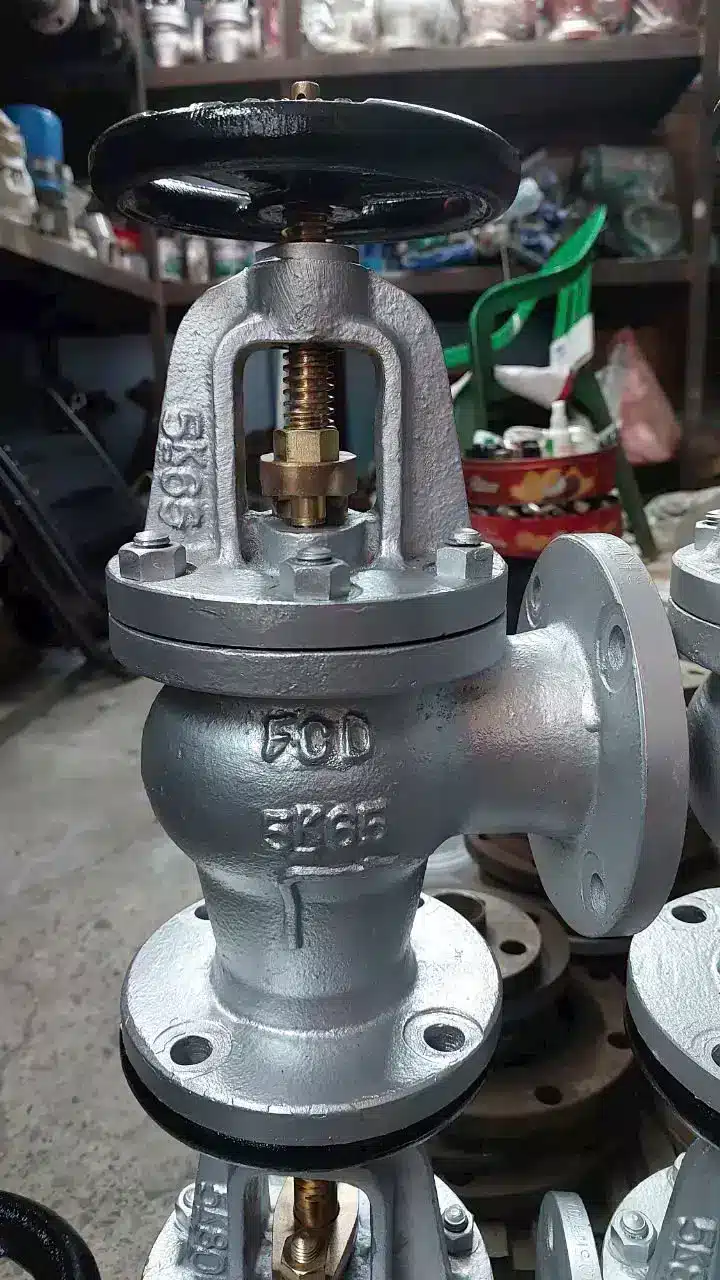 van góc tàu biển 5K van góc tàu biển 5K